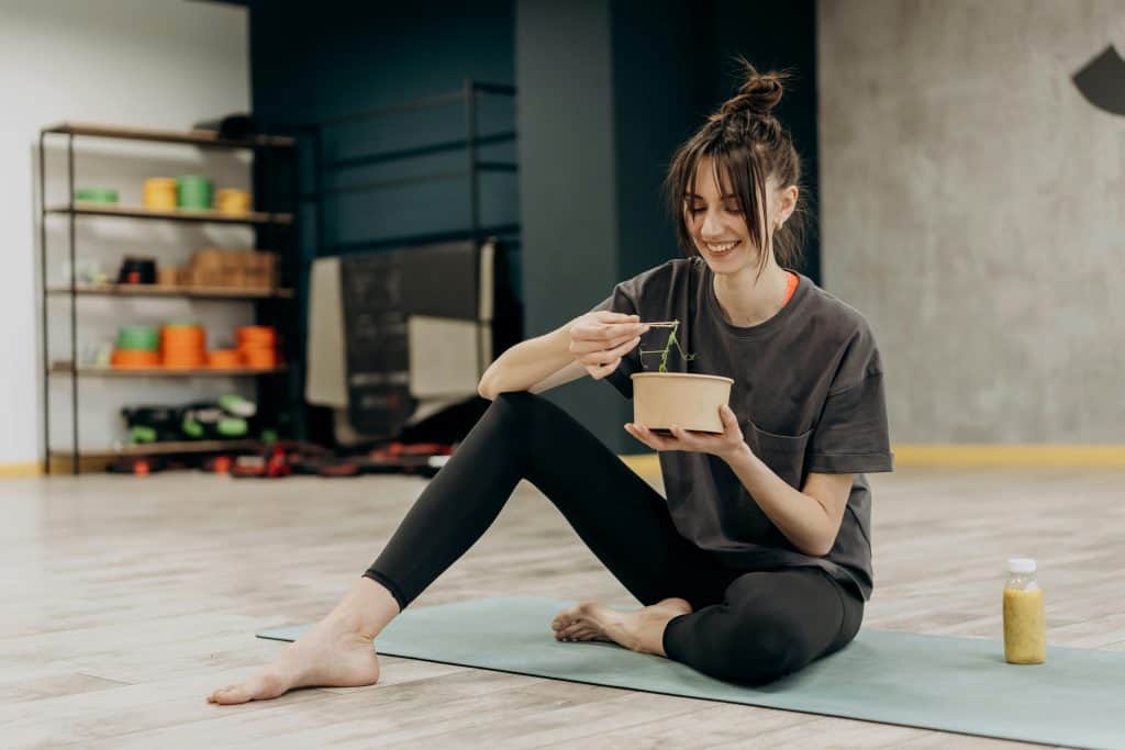 Alimentos para mejorar la digestión: Qué comer antes y después del entrenamiento