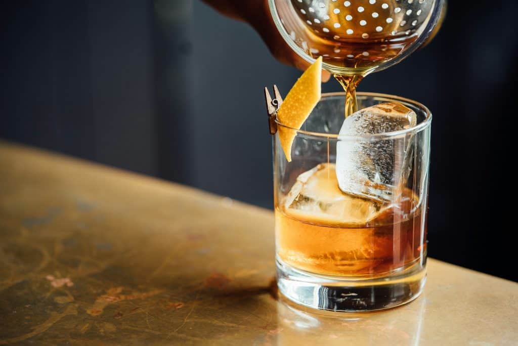 El impacto del alcohol en la ganancia muscular y el rendimiento
