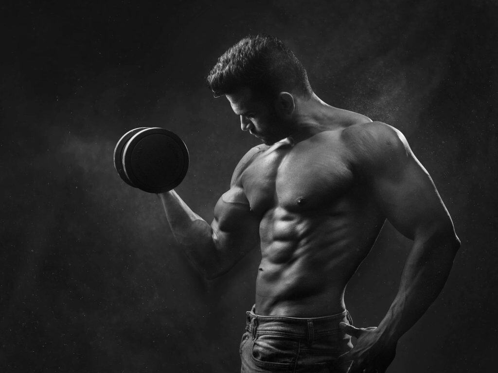 Cómo evitar lesiones entrenando pesas: 7 errores fatales que debes evitar