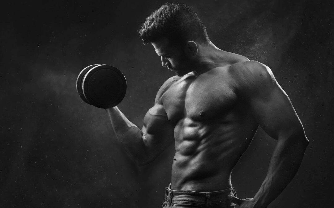 Cómo evitar lesiones entrenando pesas: 7 errores fatales que debes evitar
